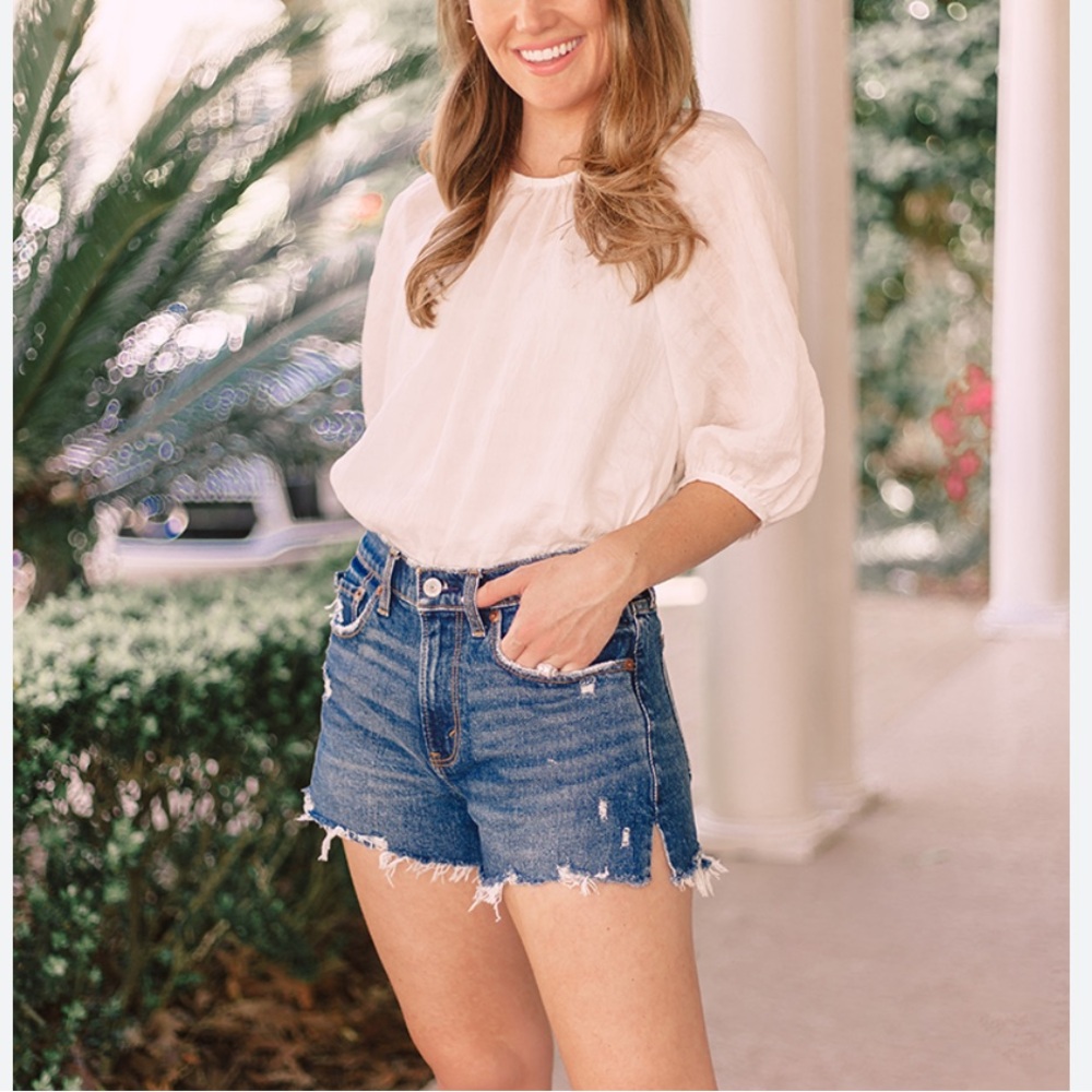 Abercrombie & Fitch High-Rise Mom Shorts